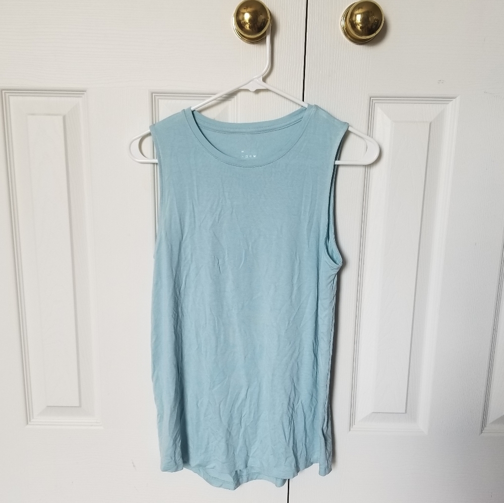 VERY SOFT blue muscle tee